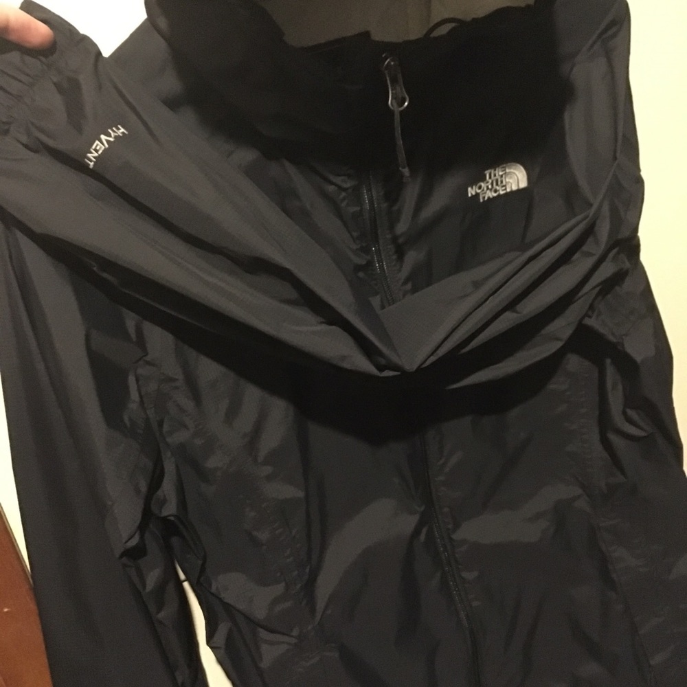 North face wind breaker